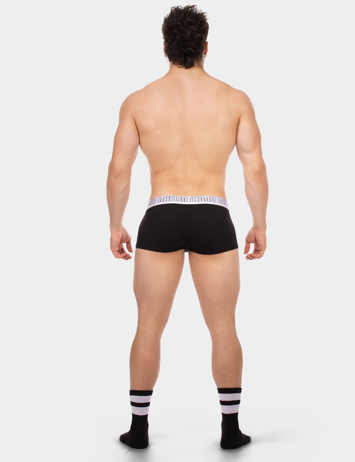 Barcode Berlin: Boxer Revaz Black