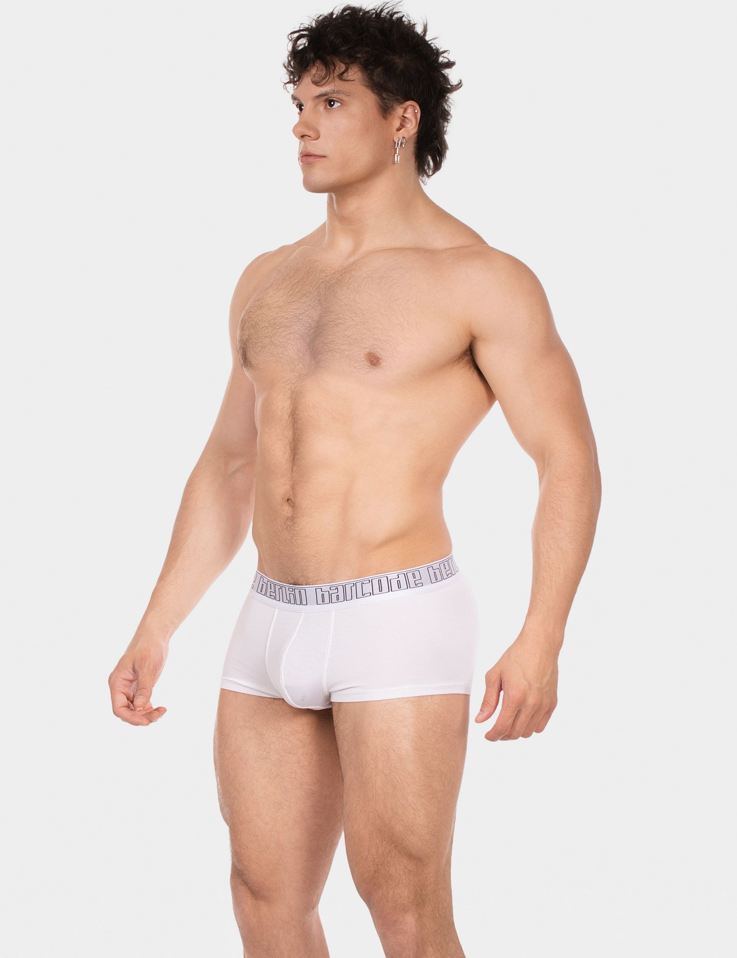 Barcode Berlin: Boxer Revaz White
