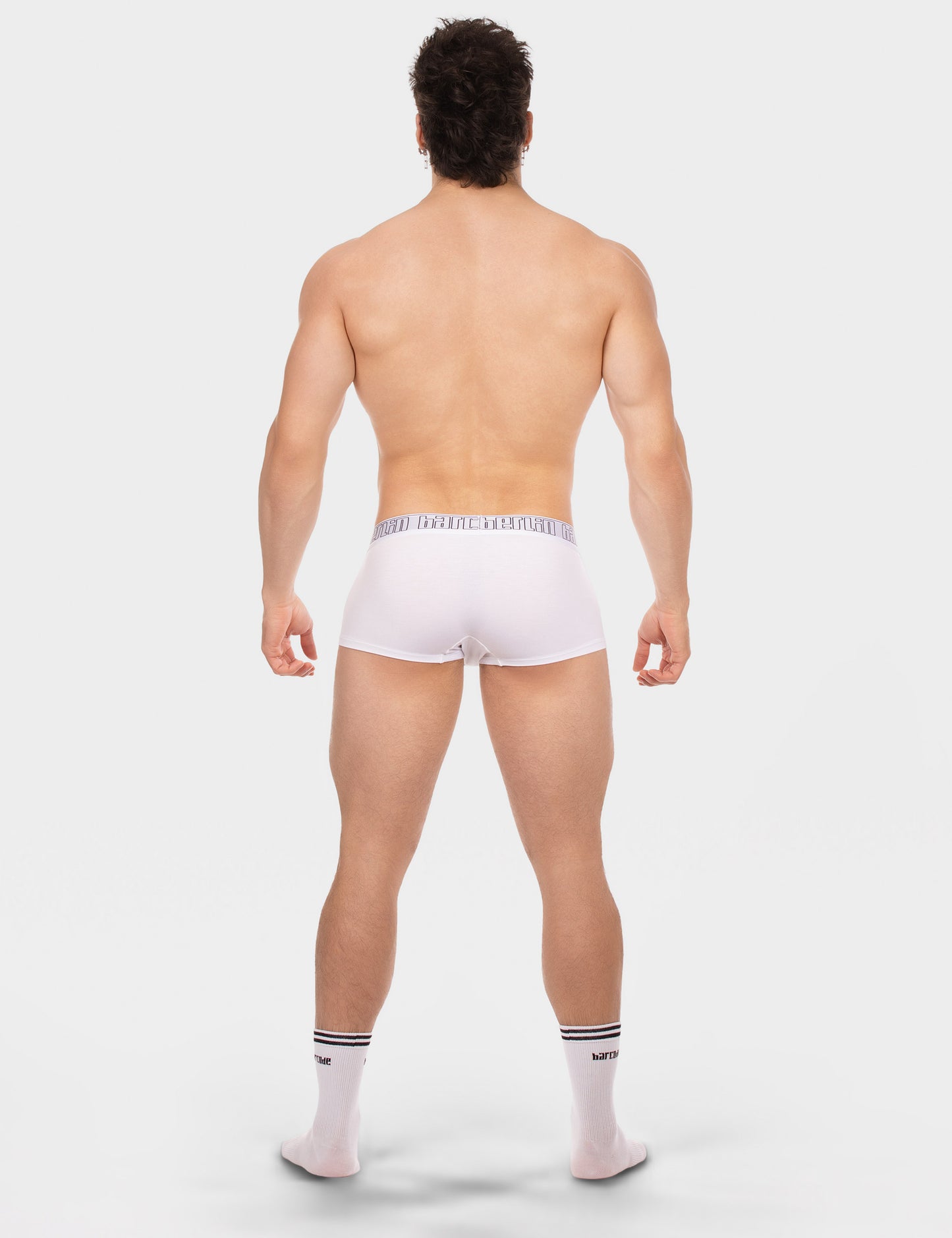 Barcode Berlin: Boxer Revaz White