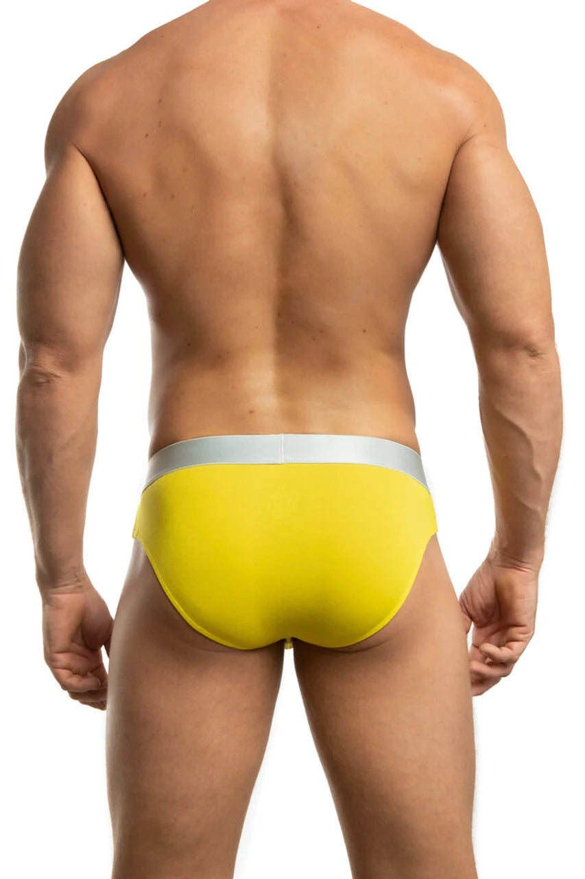 Jack Adams: Natural Fit Modal Brief Yellow