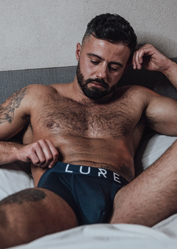 Lure: Navy Boxer